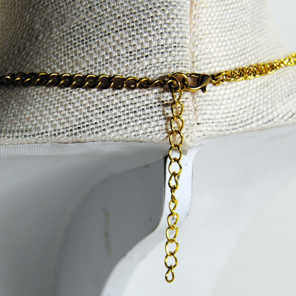 Lattice Work Angel Wings Ceramic Painting & Pearls - Picture 3 of 3